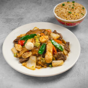 Taypá y Chaufa - Menú