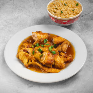 Enrollado de Pollo con Espárragos y Chaufa - Menú